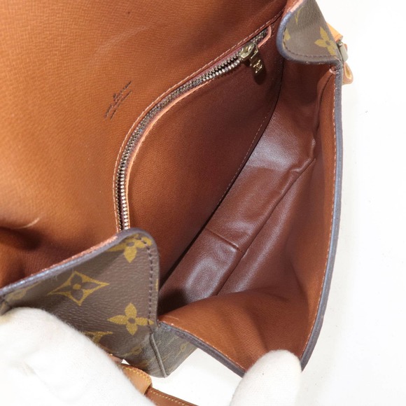 💎✨AUTHENTIC✨💎 LOUIS VUITTON Monogram Saint Cloud GM - Picture 10 of 14